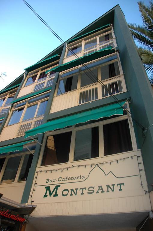 Hostal Montsant Salou Exterior foto