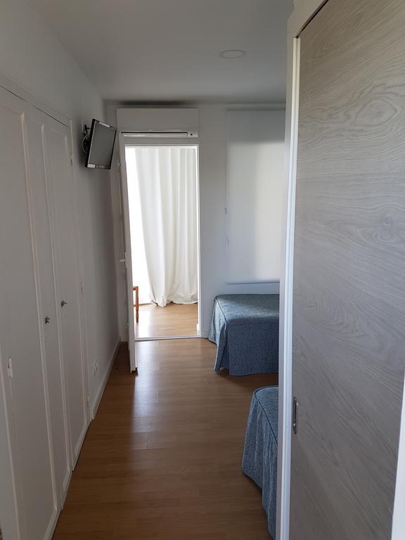 Hostal Montsant Salou Exterior foto
